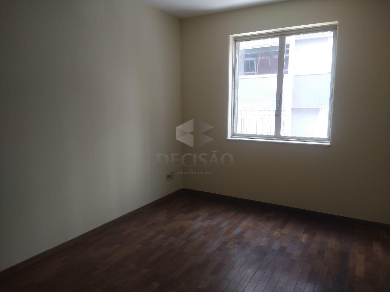 Apartamento 4 Quartos à venda no Funcionarios: 