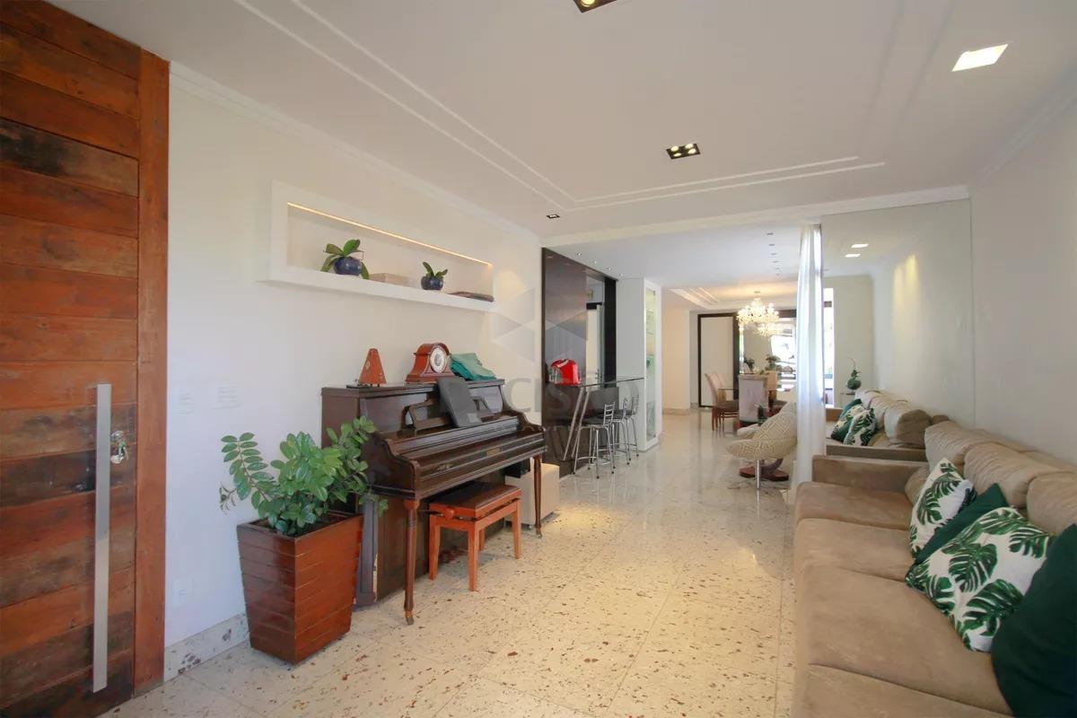 Apto Duplex à venda no Cruzeiro: 