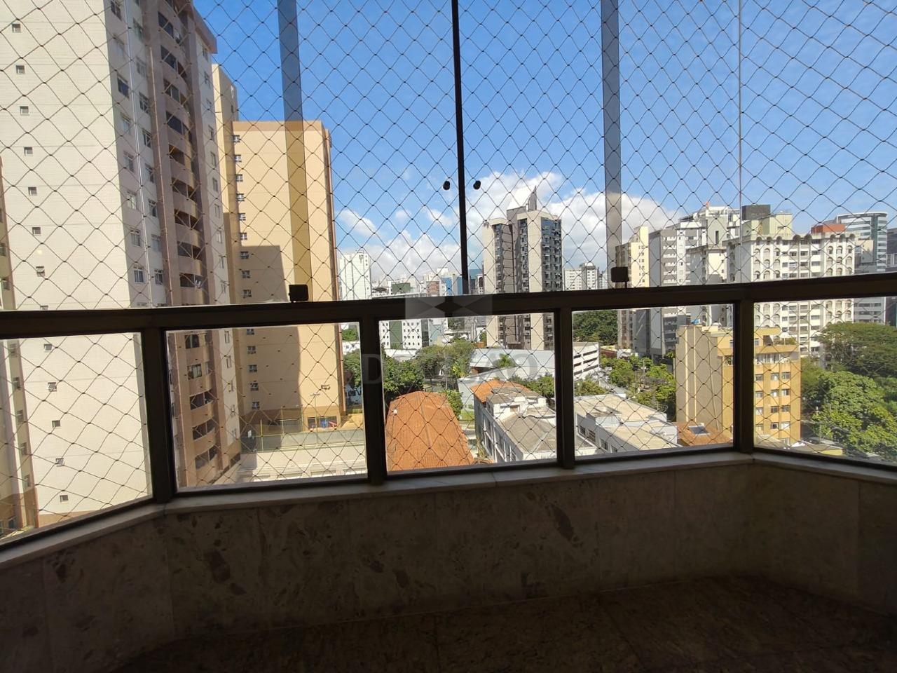 Apartamento 4 Quartos à venda no Funcionarios: 