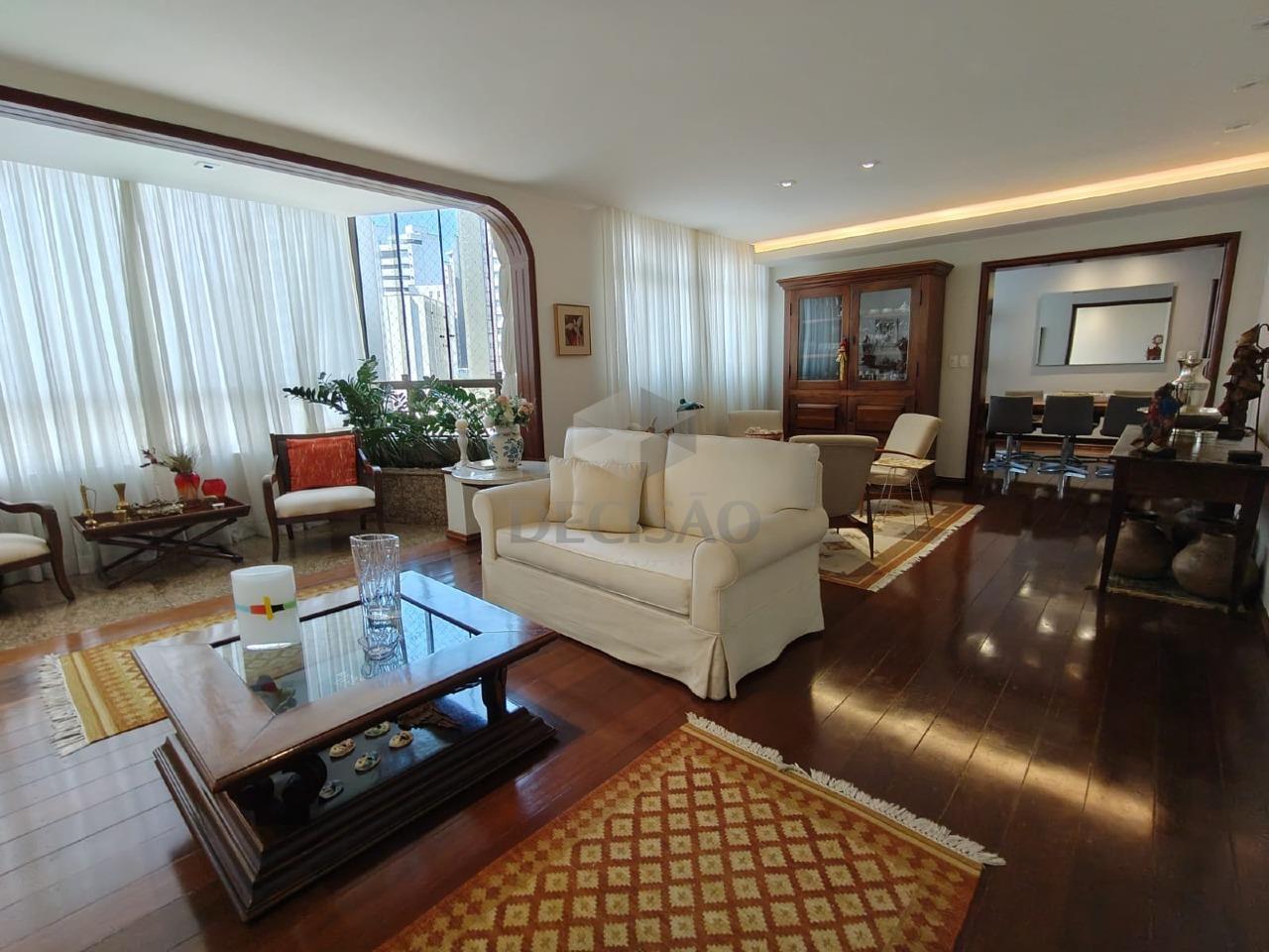 Apartamento 4 Quartos à venda no Funcionarios: 