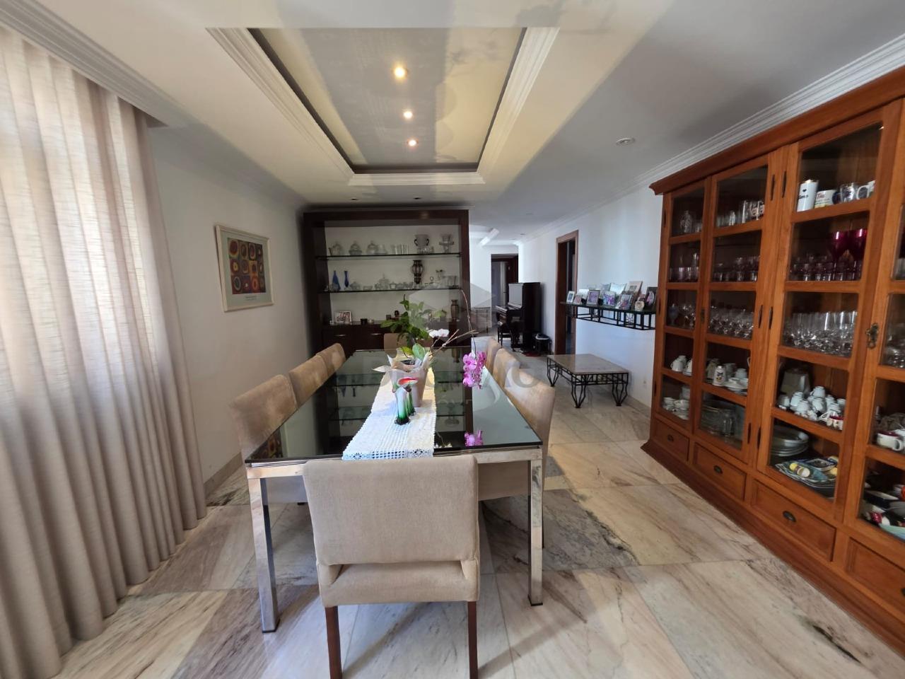 Apartamento 4 Quartos à venda no Lourdes: 