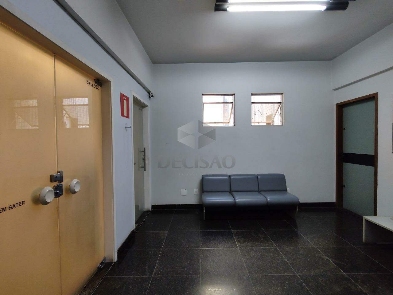 Sala à venda no Santa Efigênia: 