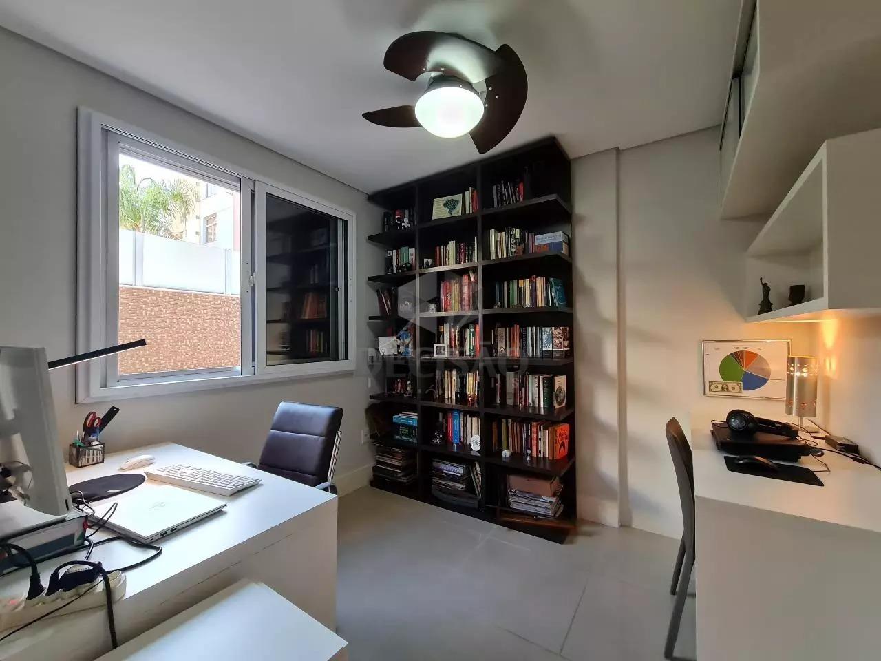 Área privativa à venda no Funcionarios: 