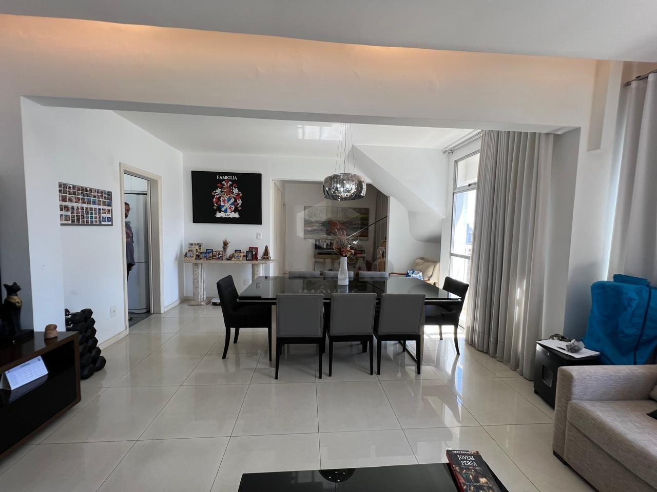 Cobertura à venda no Cruzeiro: 