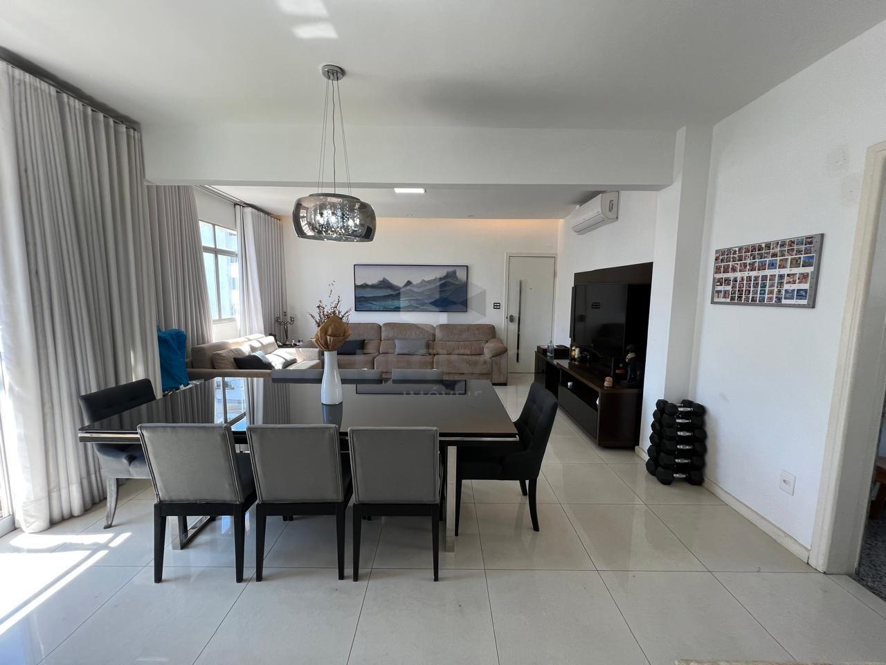 Cobertura à venda no Cruzeiro: 