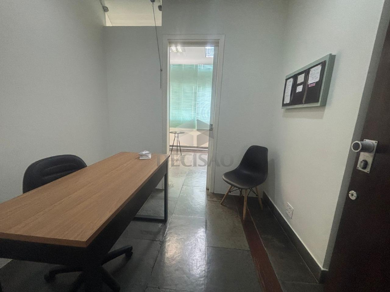 Sala à venda no Santo Agostinho: 