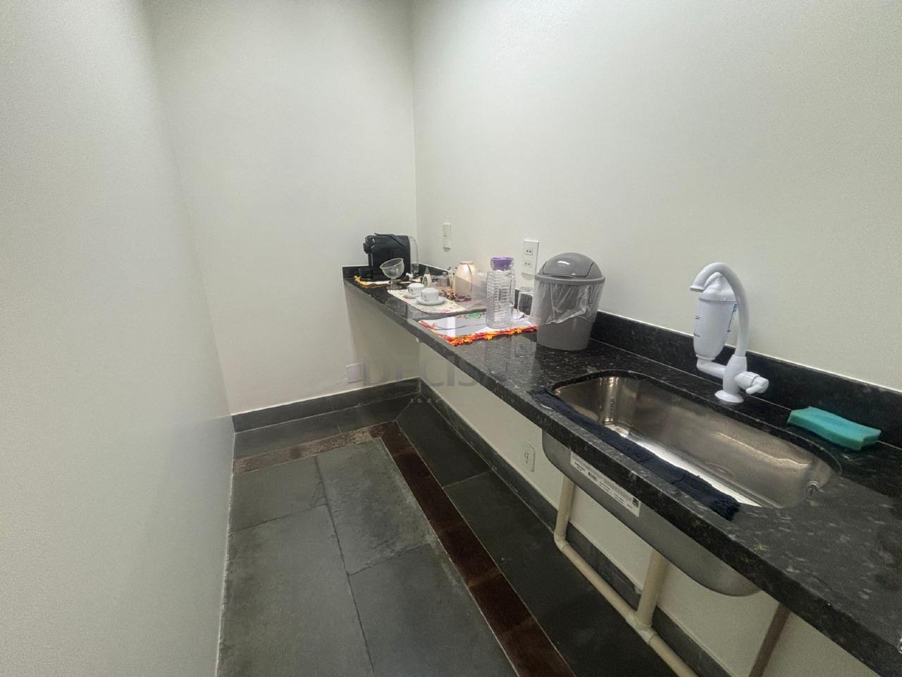 Sala à venda no Santo Agostinho: 