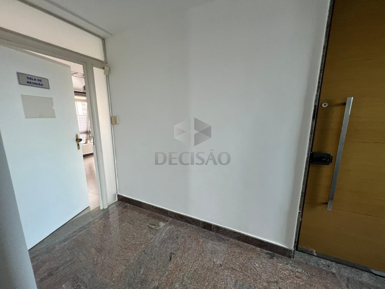 Andar corrido à venda no Santa Efigênia: 