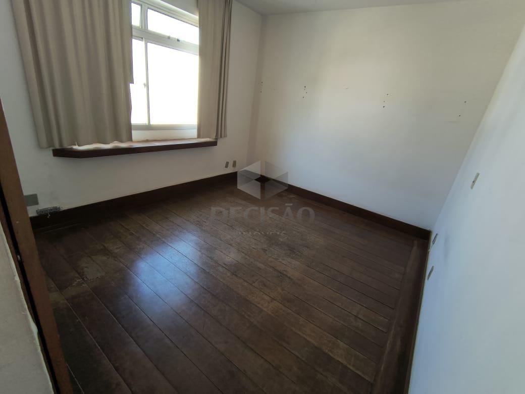 Cobertura à venda no Cruzeiro: 