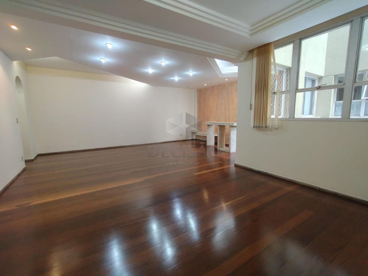 Apartamento 4 Quartos à venda no Funcionarios: 