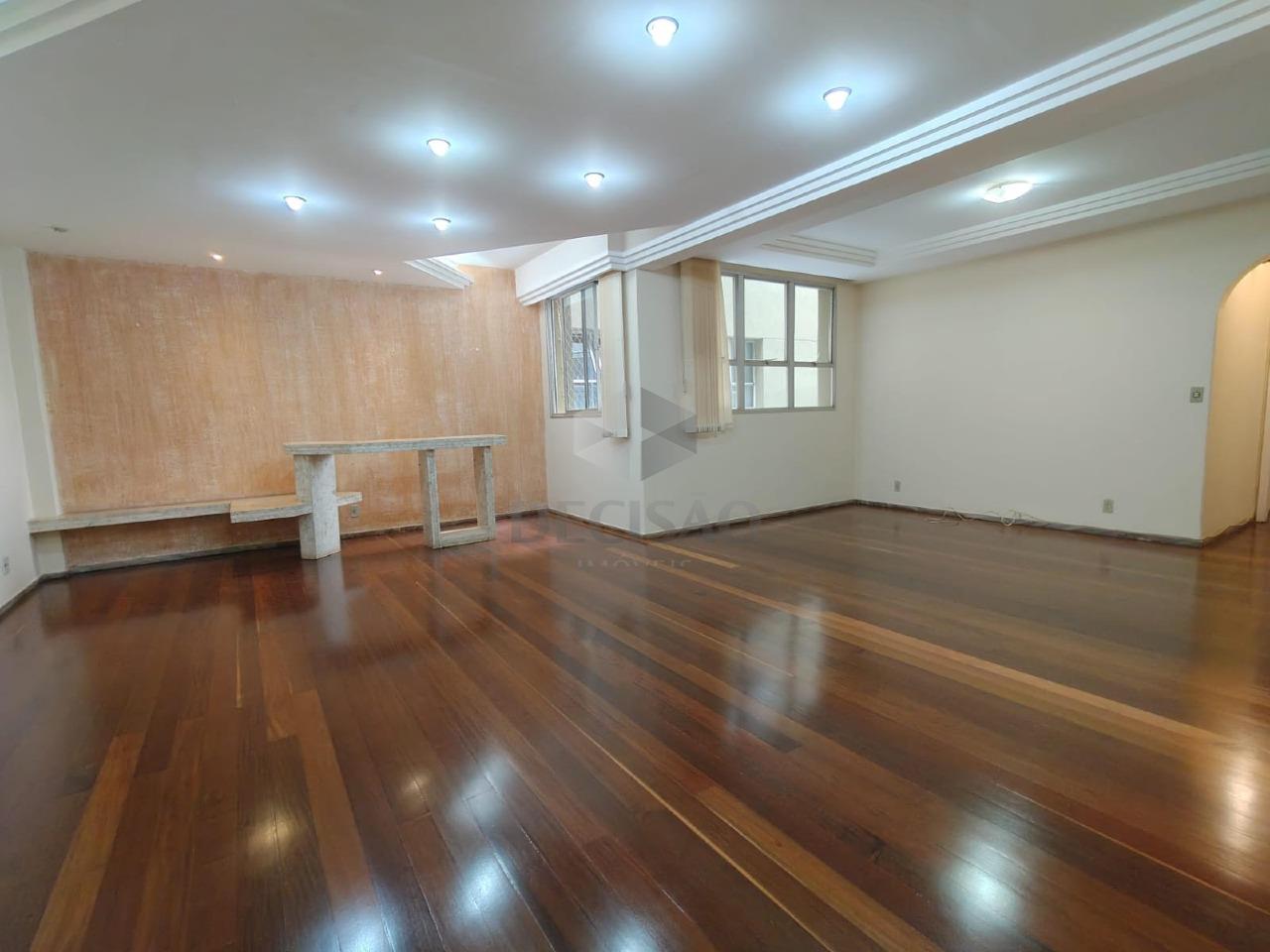 Apartamento 4 Quartos à venda no Funcionarios: 