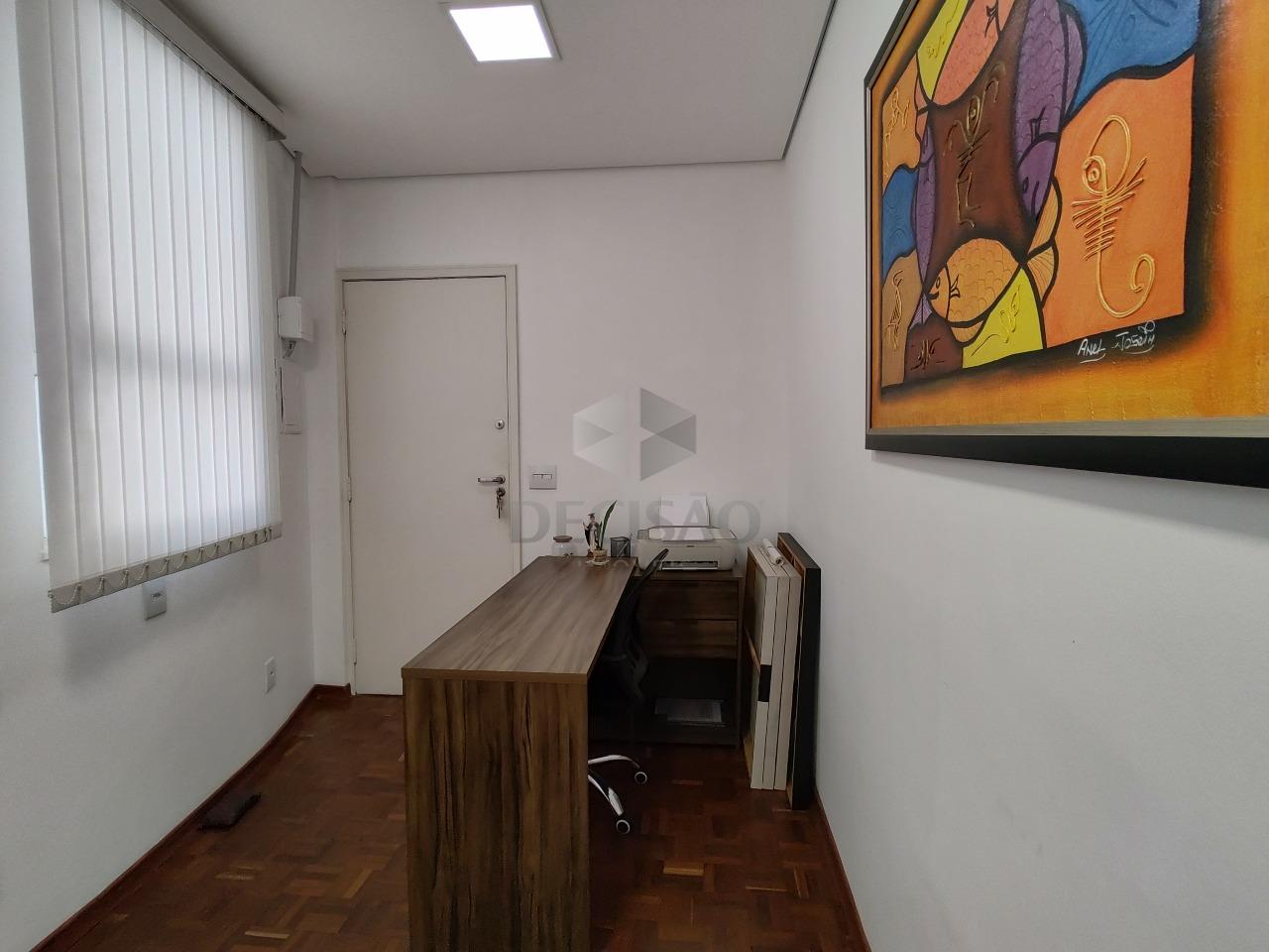 Sala à venda no Santo Antonio: 