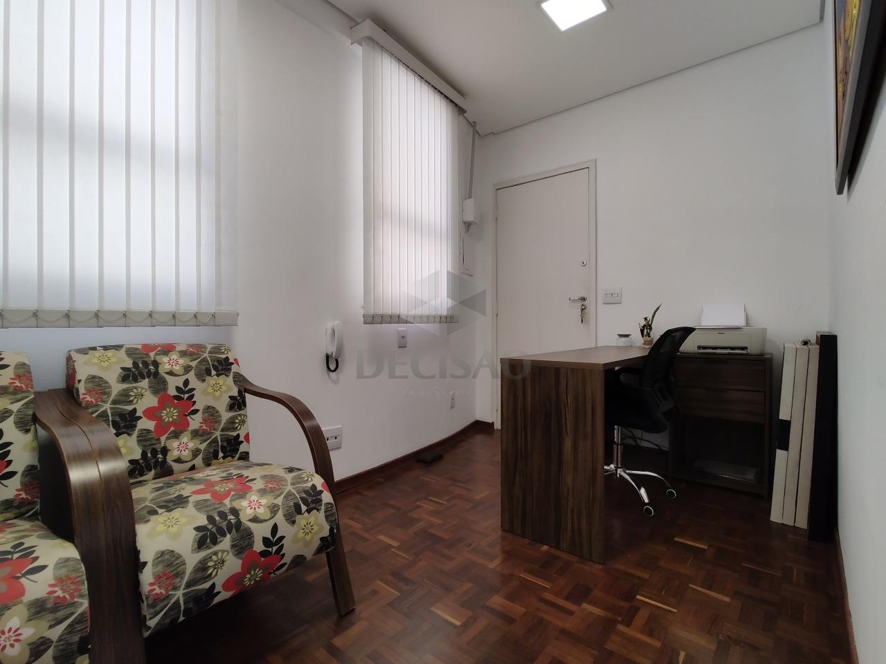 Sala à venda no Santo Antonio: 