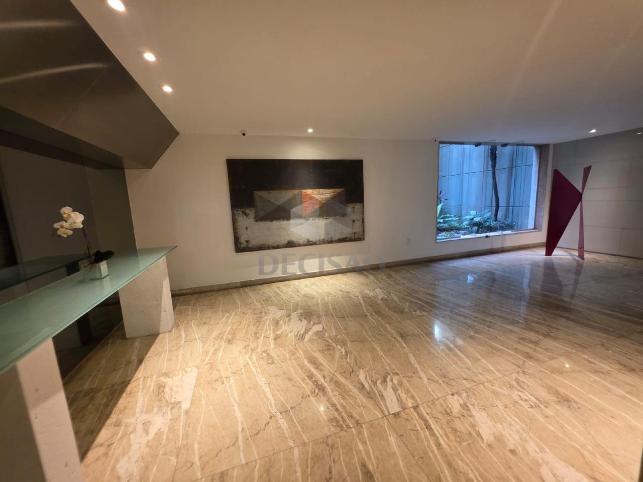 Cobertura à venda no Lourdes: 