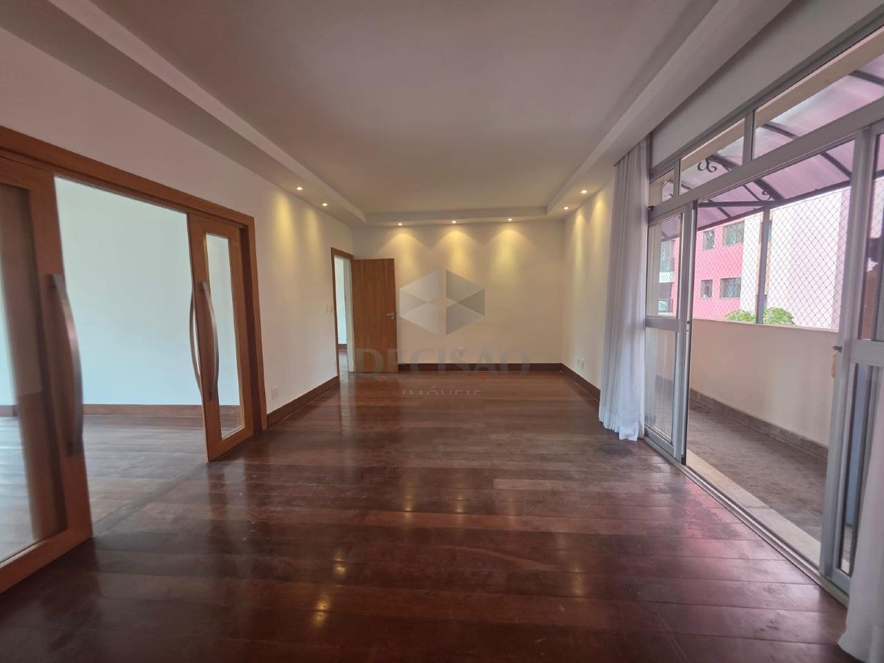 Cobertura à venda no Lourdes: 