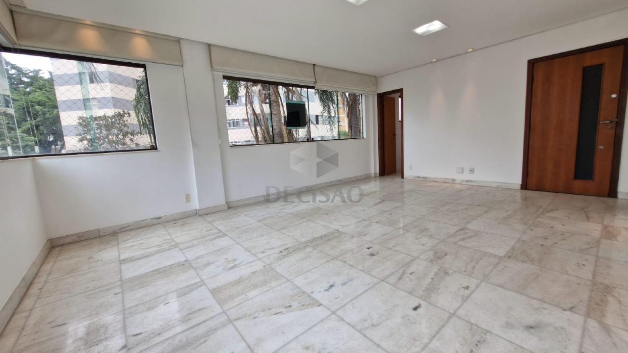 Apartamento 4 Quartos à venda no Carmo: 