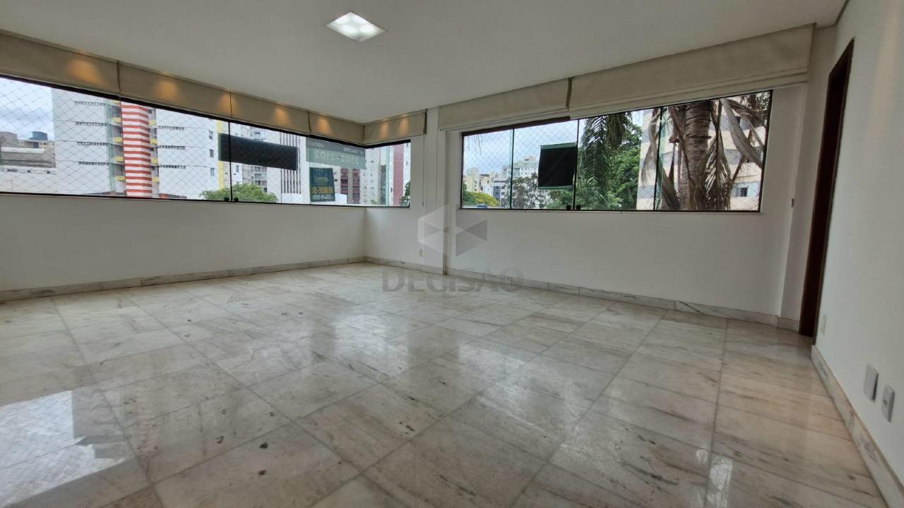 Apartamento 4 Quartos à venda no Carmo: 