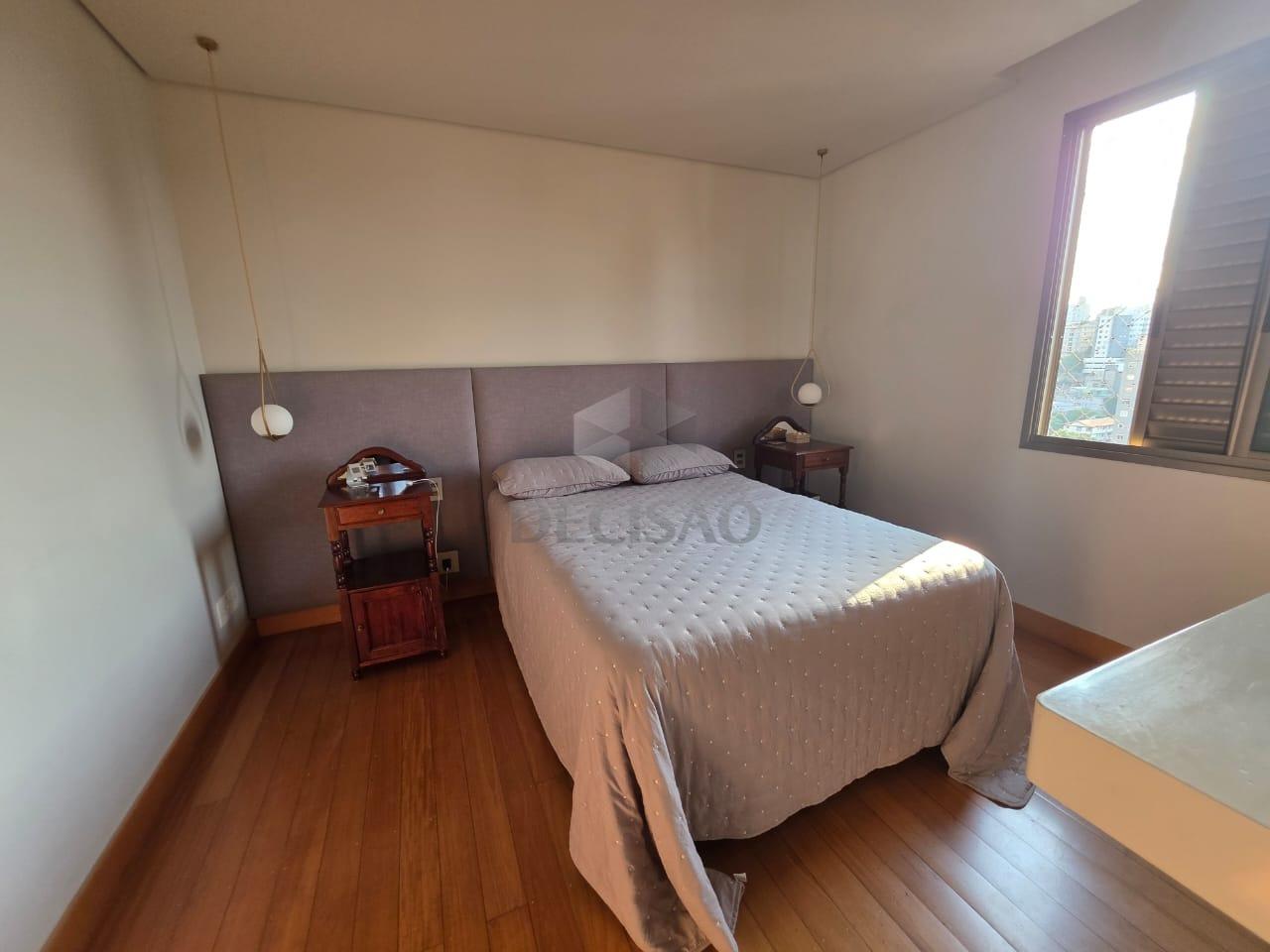 Apartamento 4 Quartos à venda no São Pedro: 