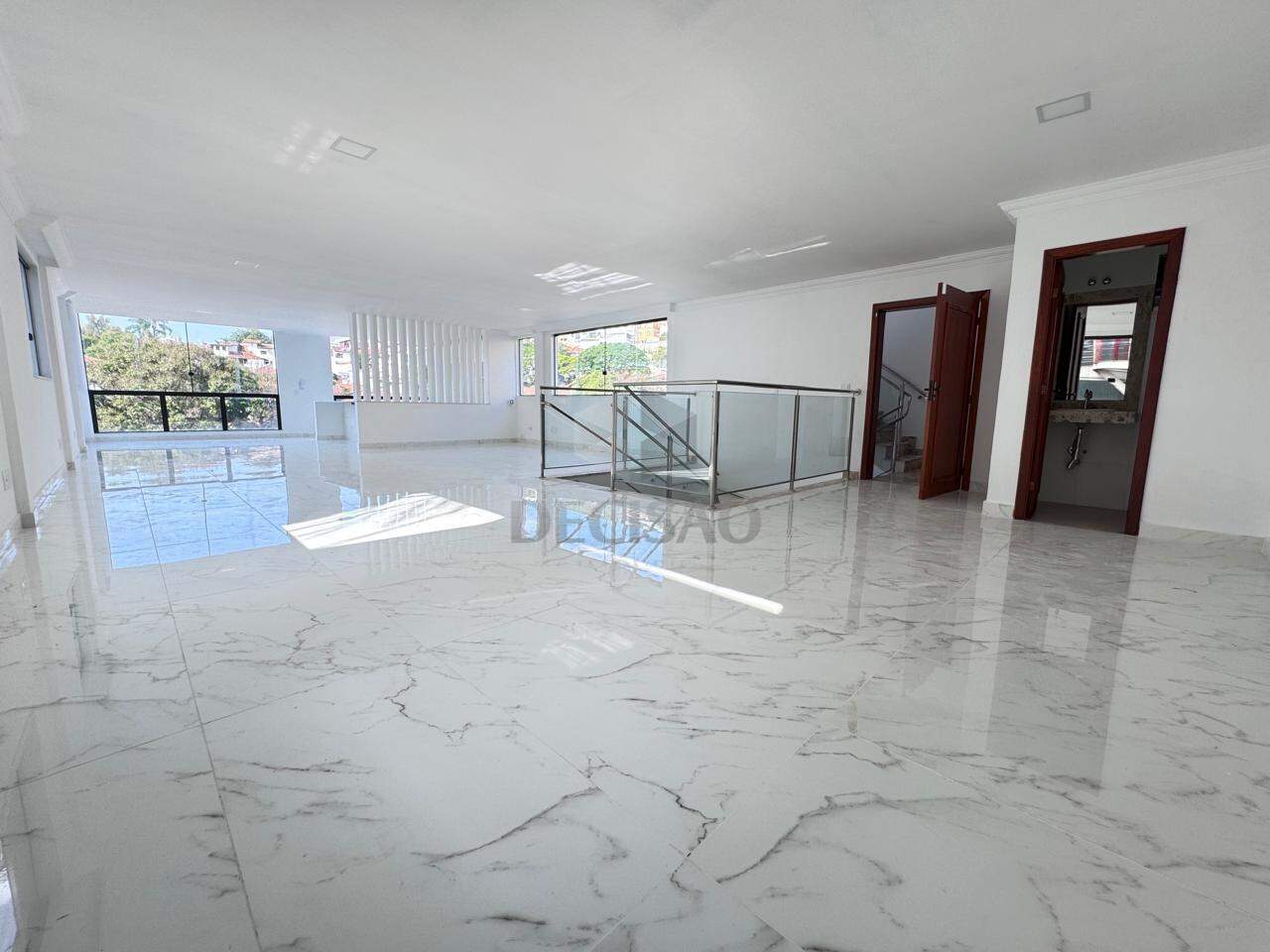 Casa à venda no Mangabeiras: 