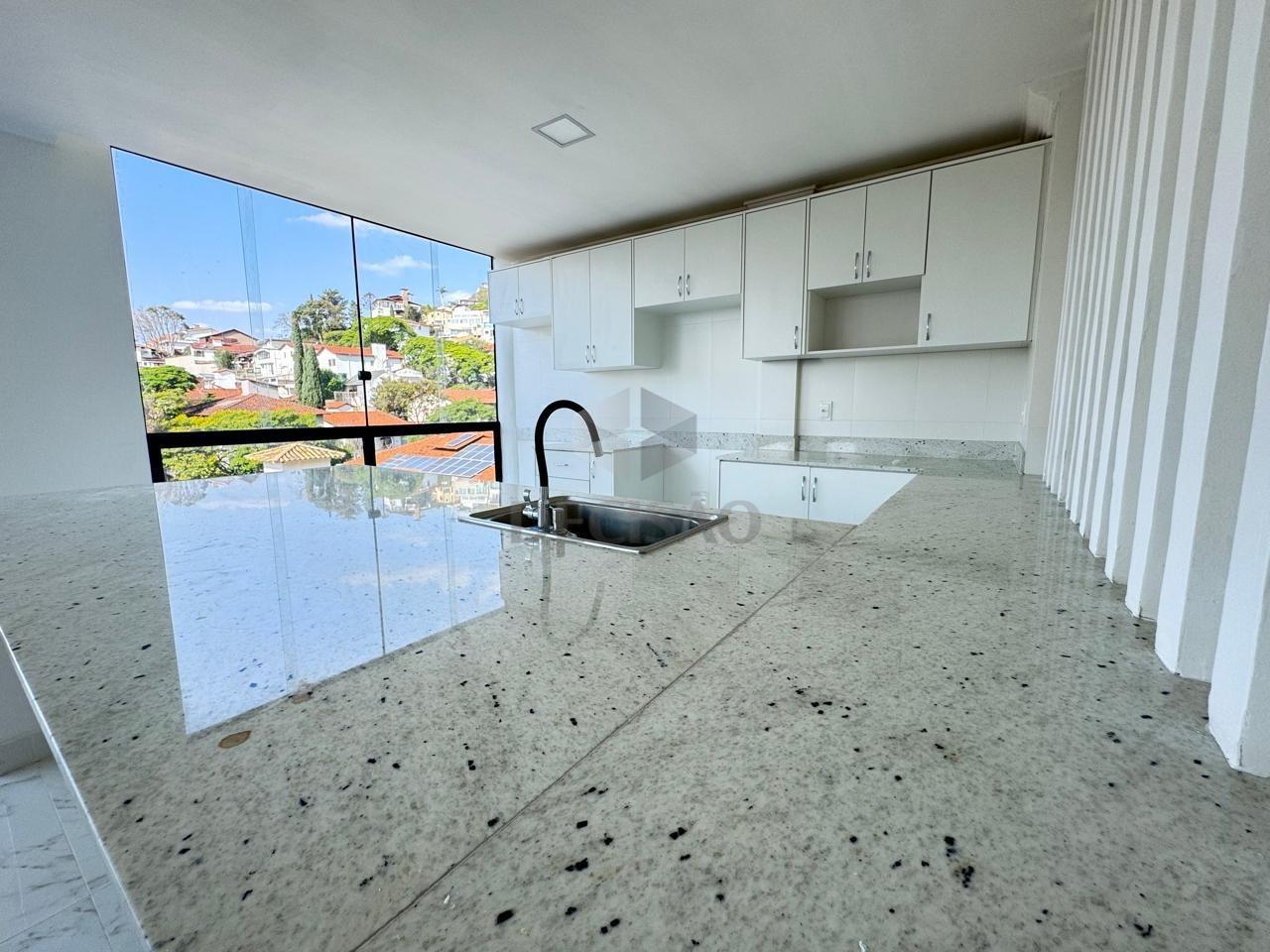 Casa à venda no Mangabeiras: 