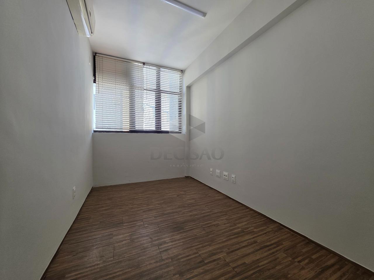 Sala à venda no Santa Efigênia: 