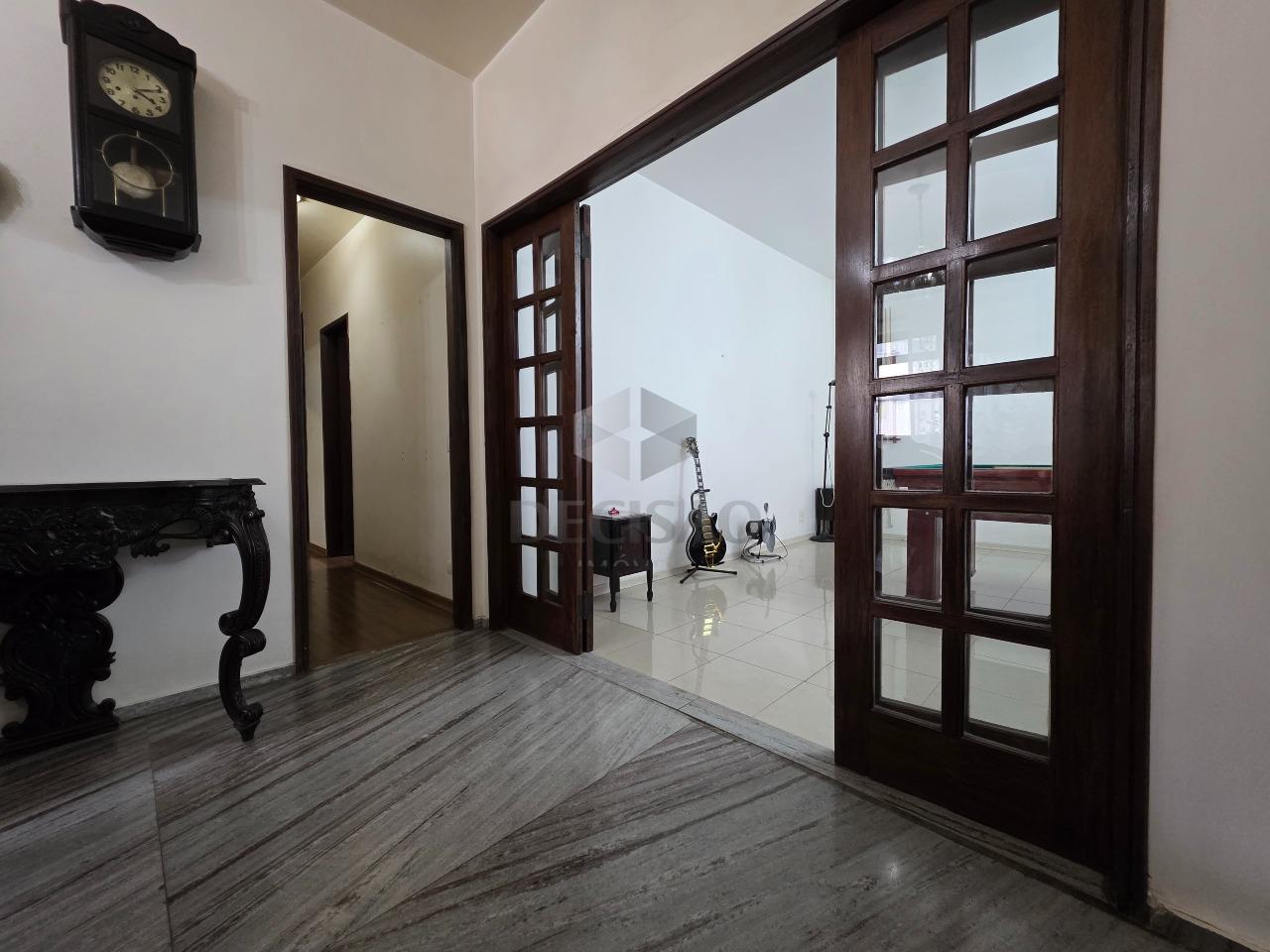 Apartamento 4 Quartos à venda no Funcionarios: 