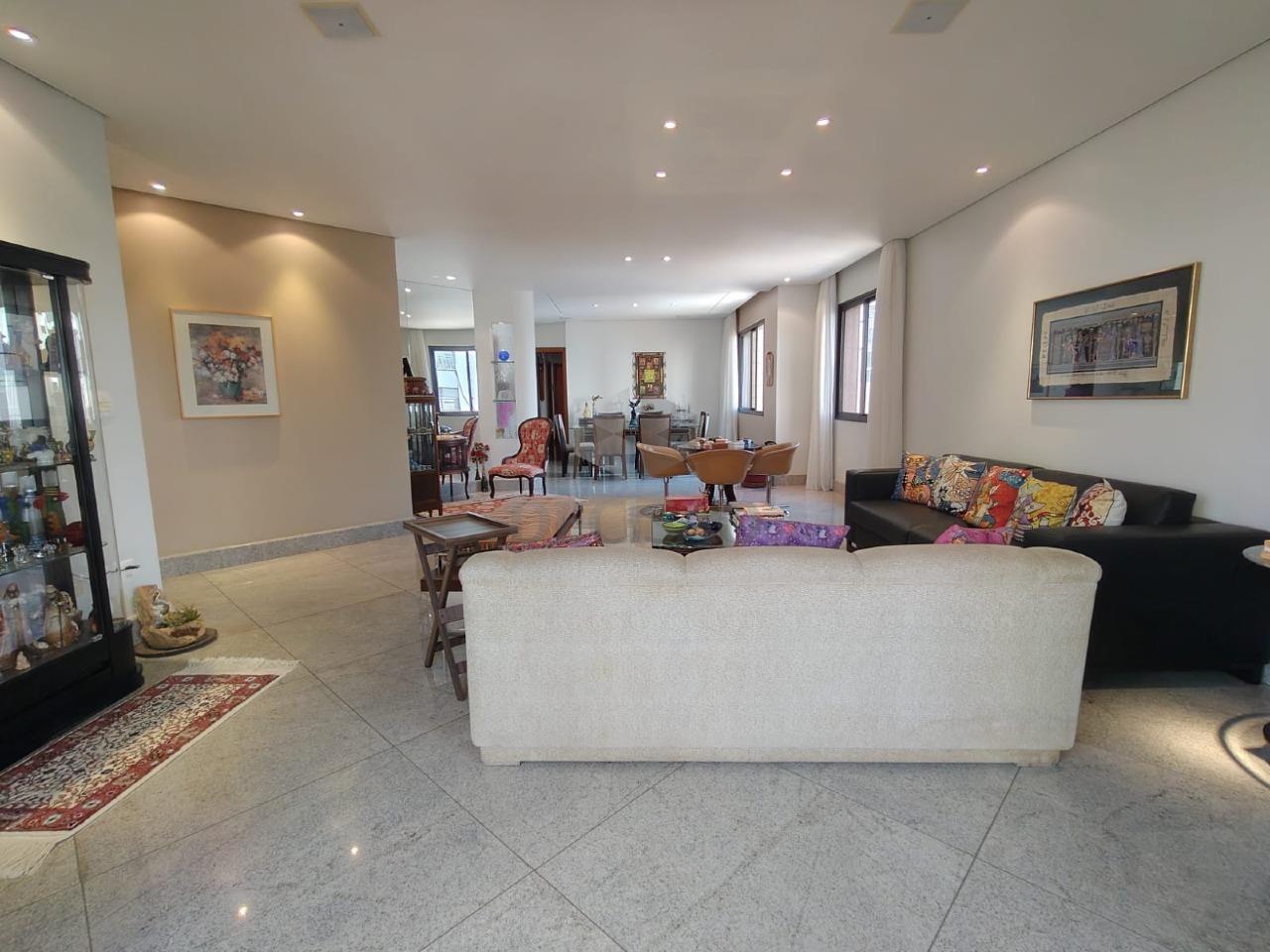 Apartamento 4 Quartos à venda no Funcionarios: 