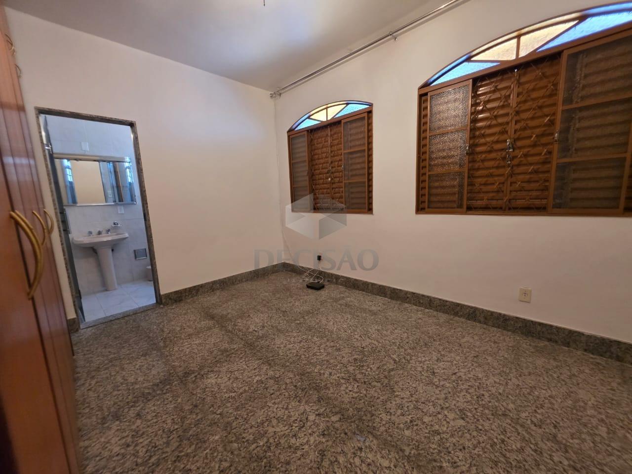 Casa à venda no Floresta: 