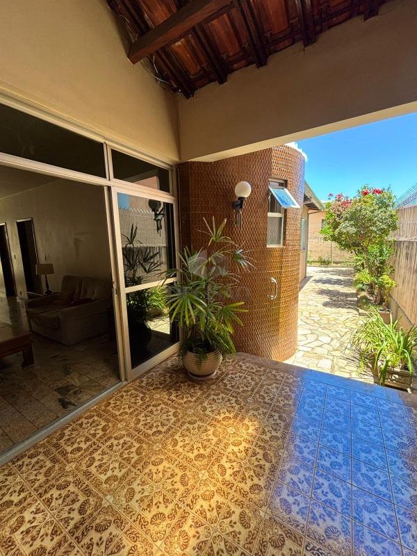 Casa à venda no Belvedere: 