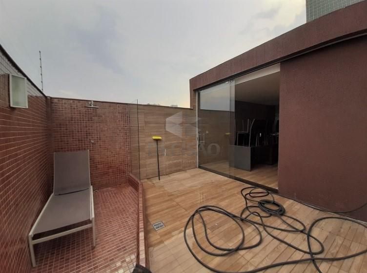 Área privativa à venda no Sagrada Família: area externa do apartamento