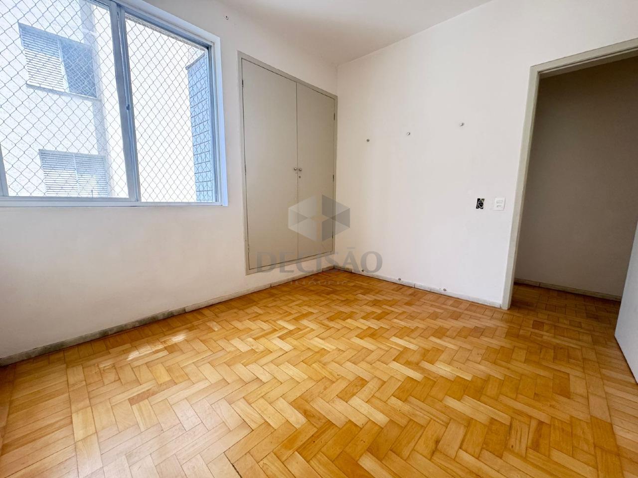 Apartamento 4 Quartos à venda no Funcionarios: 