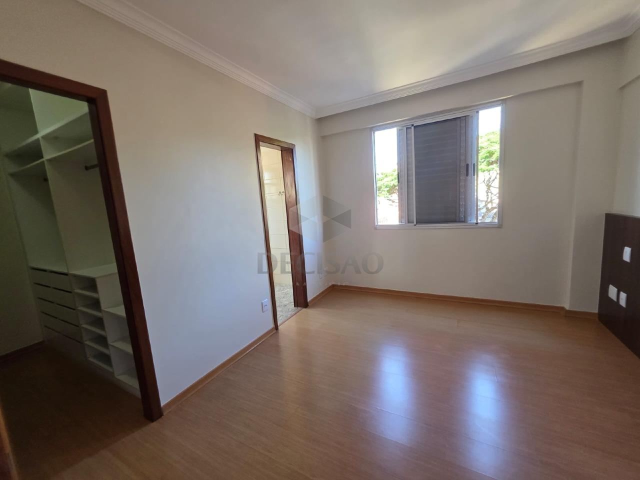 Apartamento 4 Quartos à venda no Santa Tereza: 