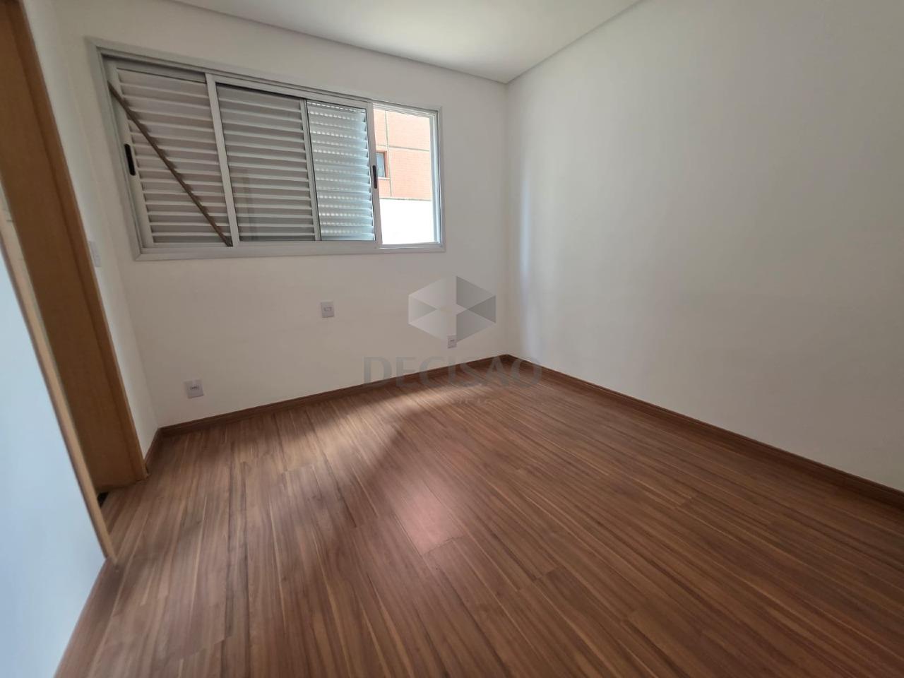 Área privativa à venda no Cruzeiro: 