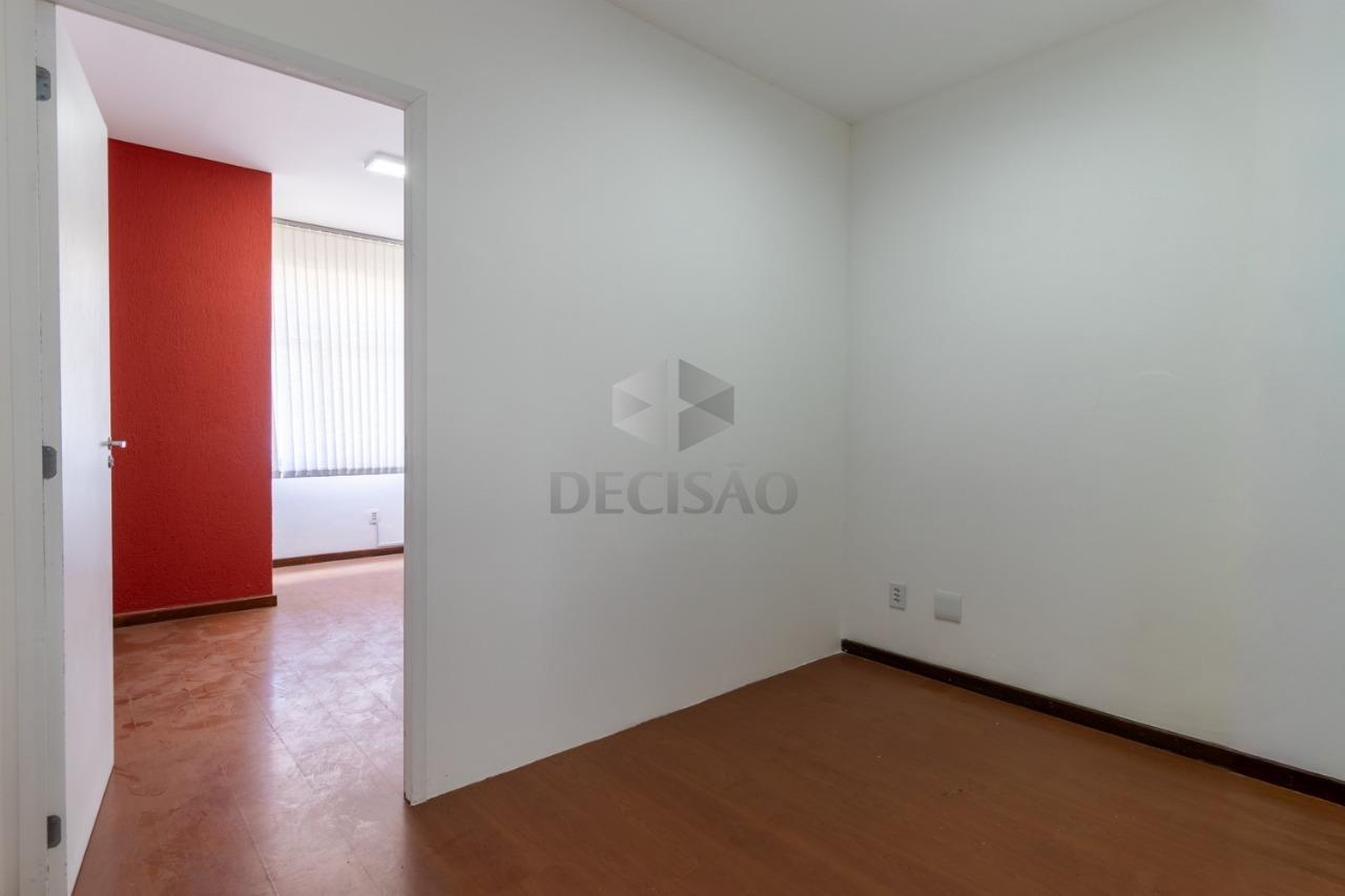 Sala à venda no Lourdes: 