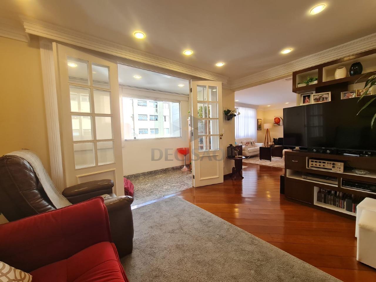 Apartamento 4 Quartos à venda no Funcionarios: 