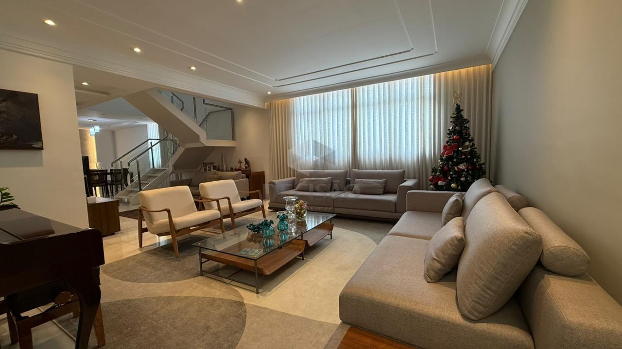 Apto Duplex à venda no Coraçao de Jesus: 