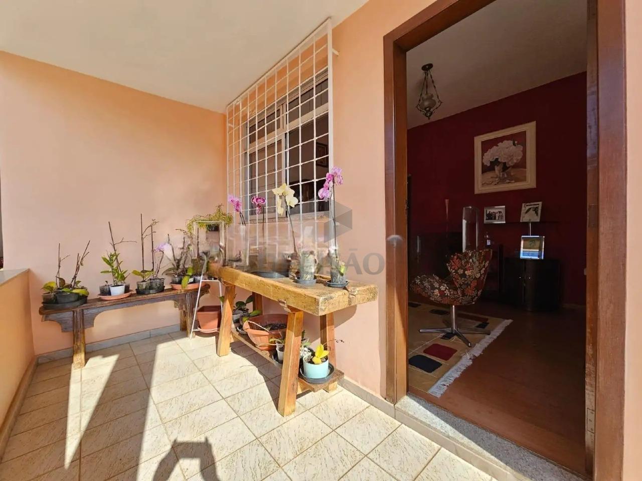 Casa à venda no Santa Efigênia: 