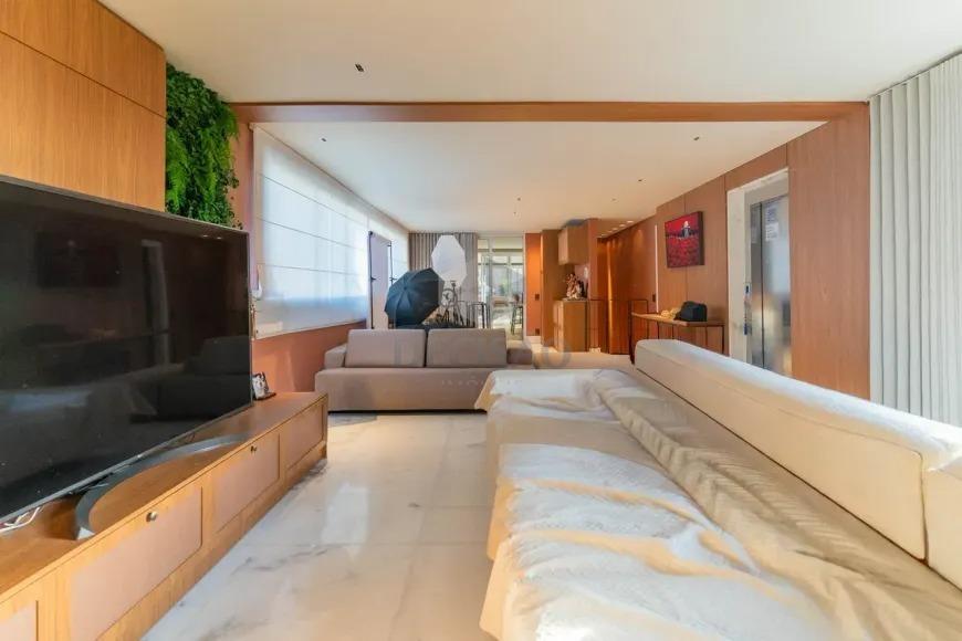 Cobertura à venda no Savassi: 