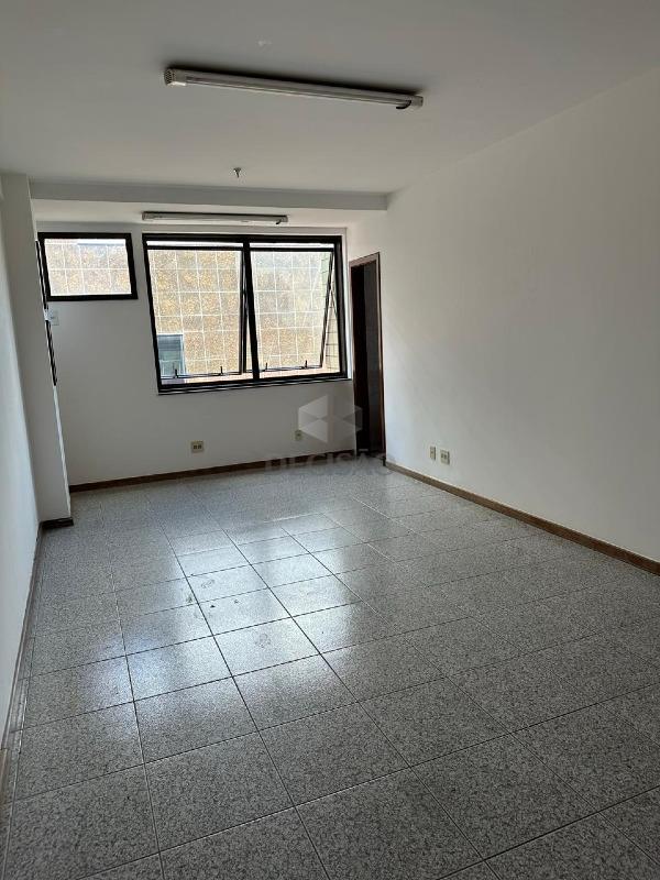 Sala à venda no Santa Efigênia: 