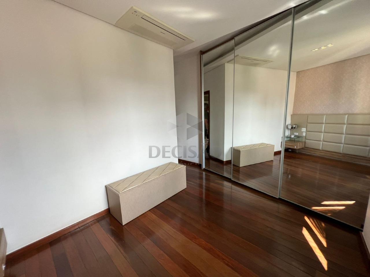 Apartamento 4 Quartos à venda no Funcionarios: 