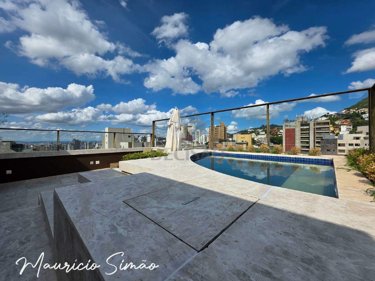 Cobertura à venda no Sion: 