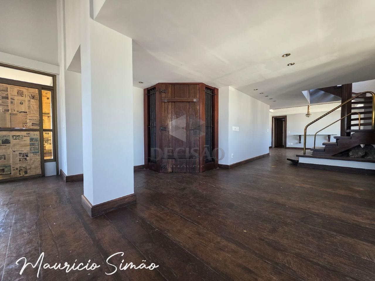 Cobertura à venda no Lourdes: 