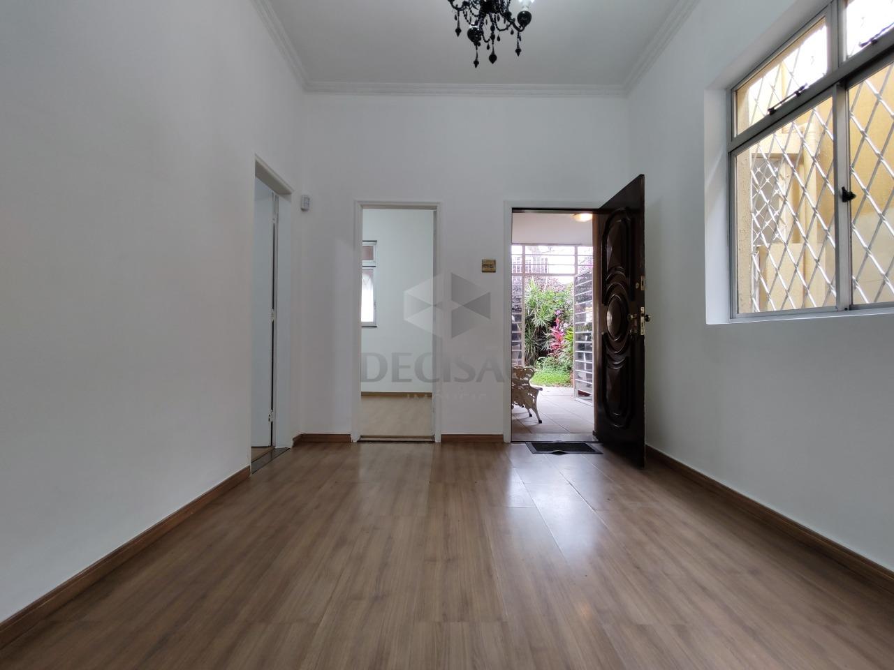 Casa à venda no Carlos Prates: 