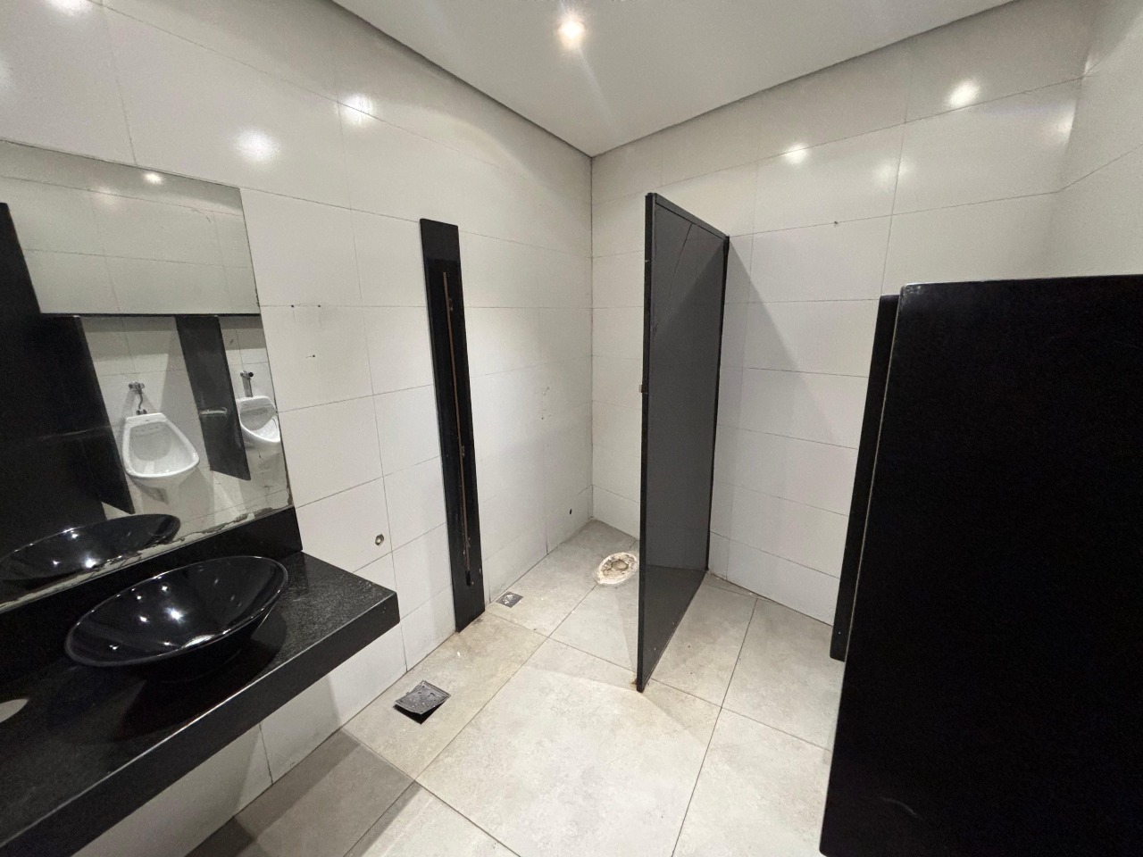 Loja para aluguel no União: 