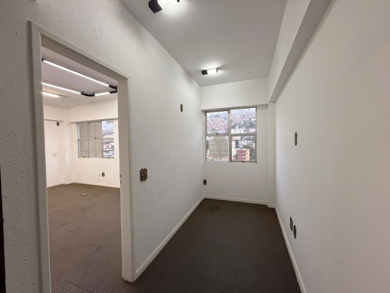 Sala para aluguel no Santa Efigênia: 