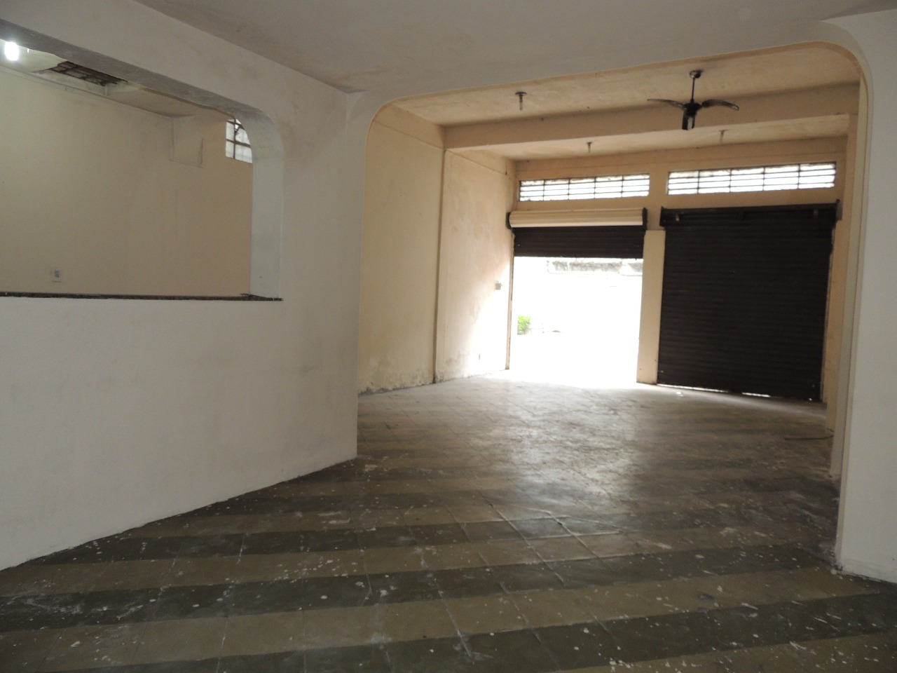 Prédio para aluguel no Serra: 