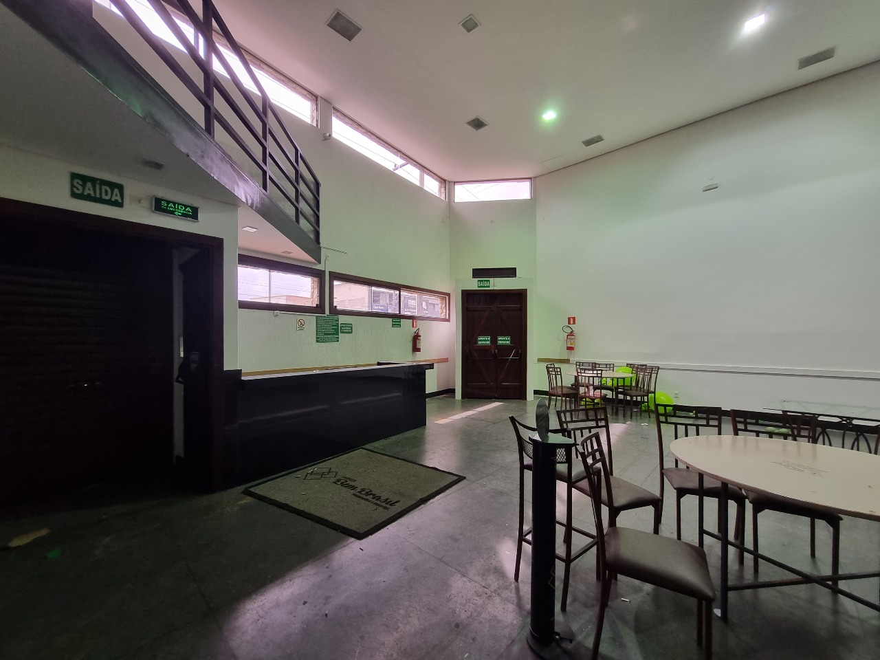 Casa comercial para aluguel no Renascença: 