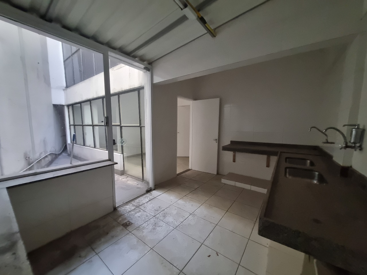 Loja para aluguel no Santo Agostinho: 