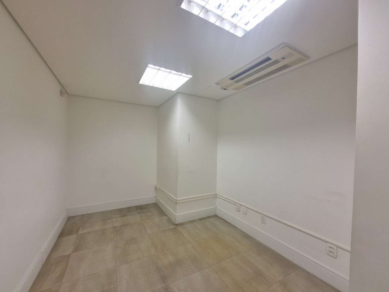 Loja para aluguel no Santo Agostinho: 