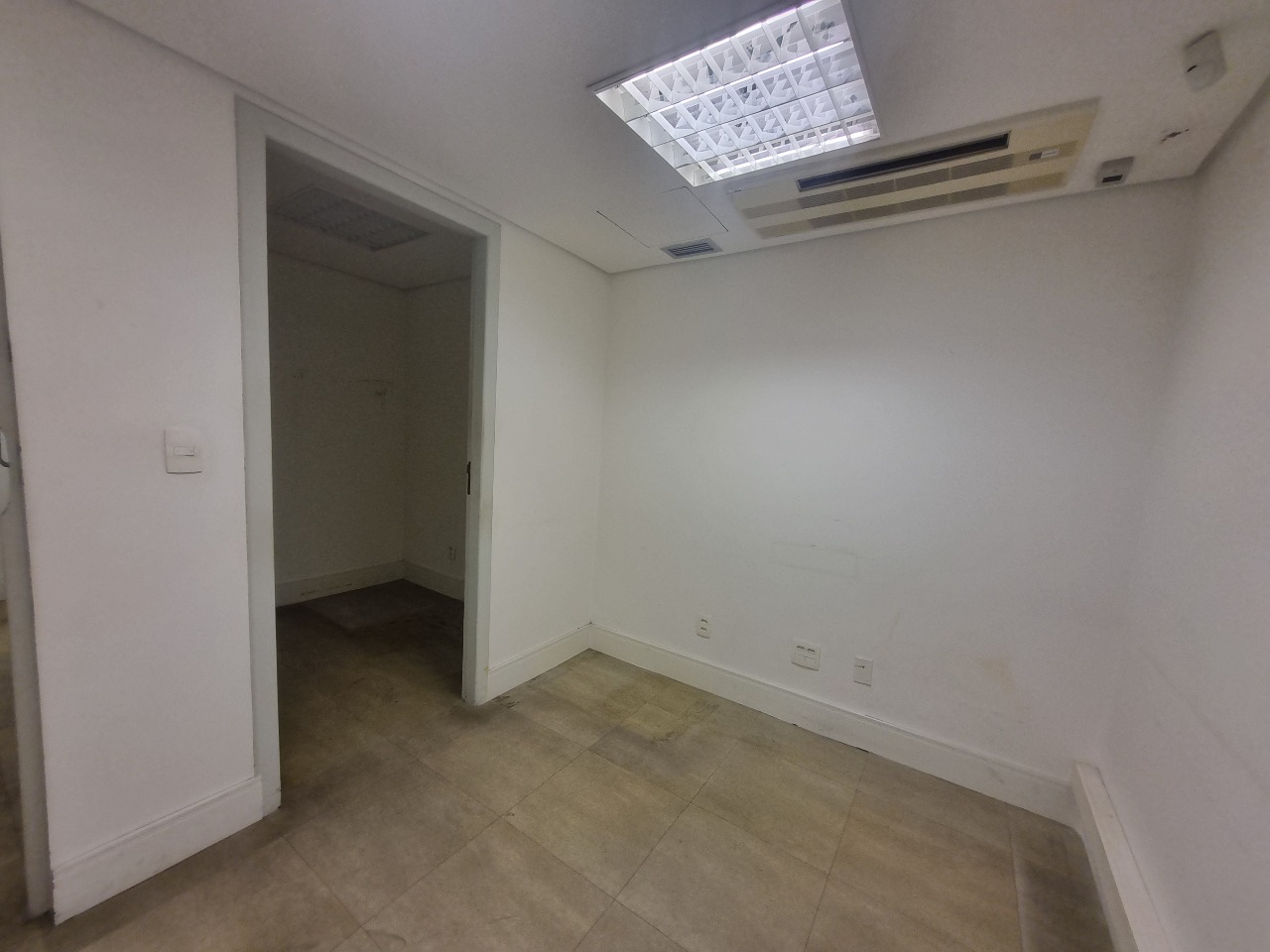 Loja para aluguel no Santo Agostinho: 